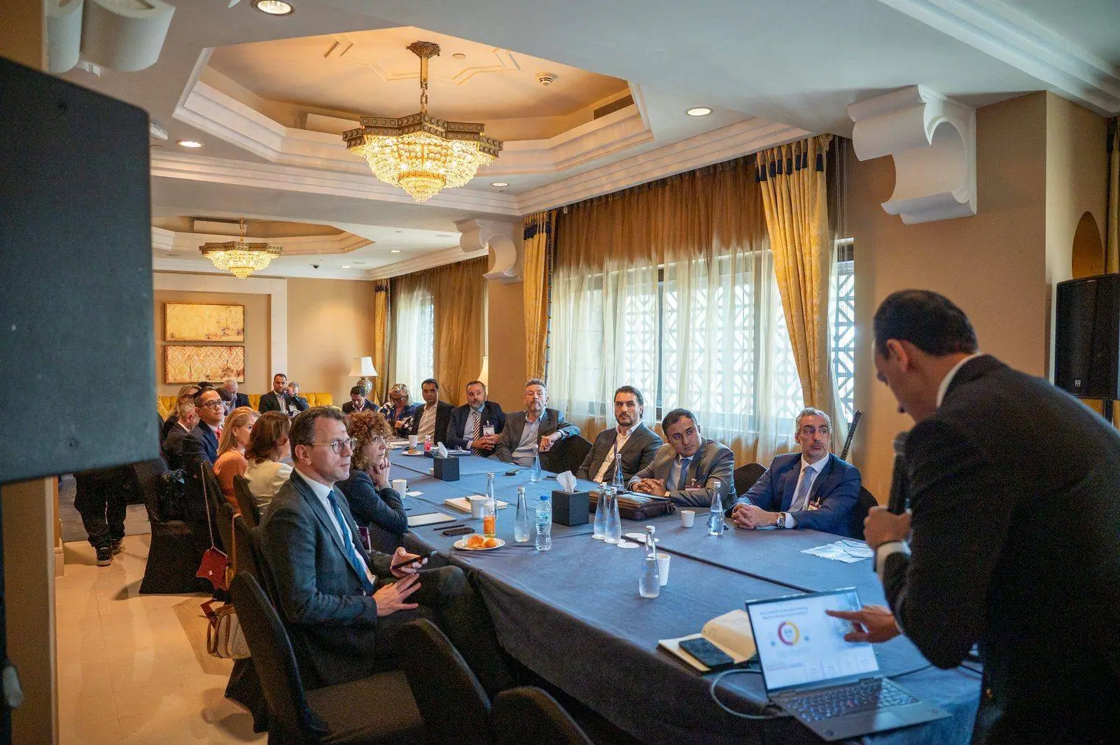 A roundtable at a Future Hospitality Summit event