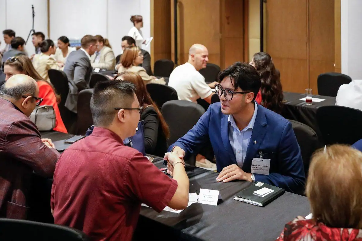 Pre-scheduled meetings under way at a Future Hospitality Summit event
